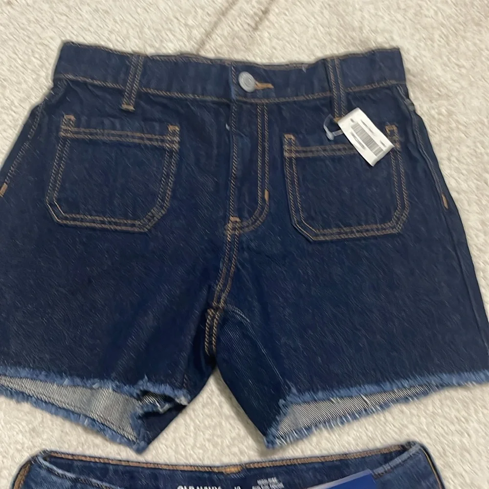 NWT- Old Navy - girl’s 10. Two Shorts Bundle